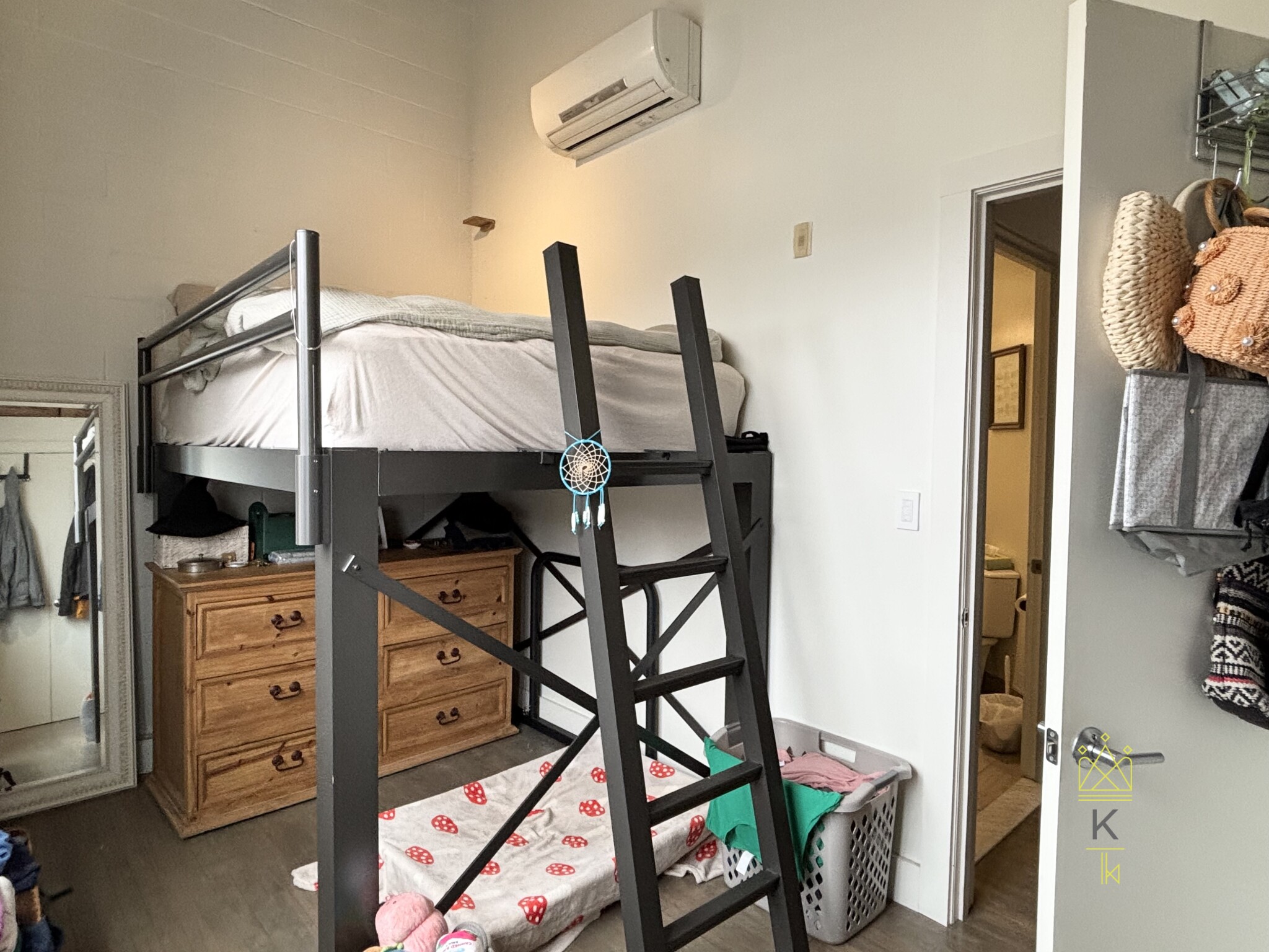 20 Sunnyside St, Jamaica Plain