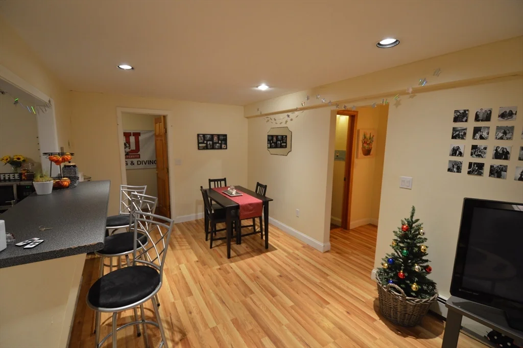 94 Pleasant St, Coolidge Corner