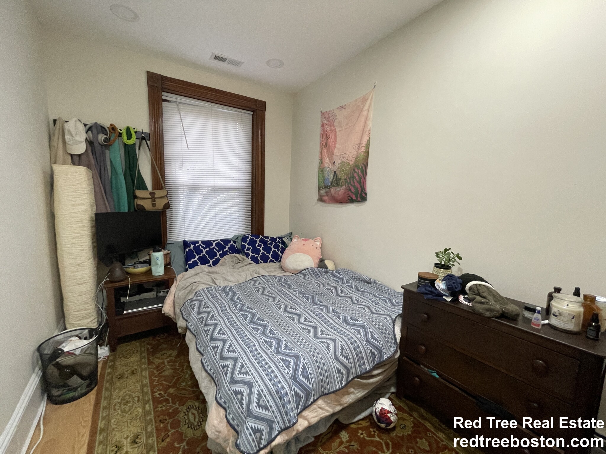 129 Cedar St, Roxbury