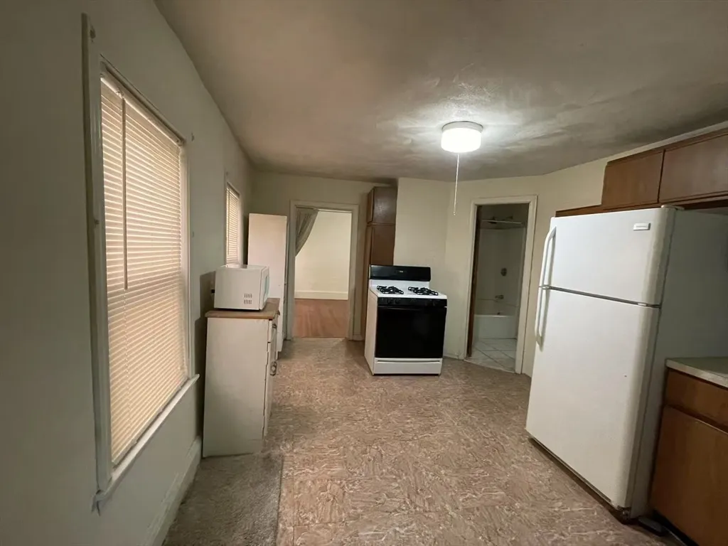 251 Broadway, The Port