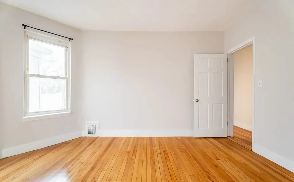 33 Edison Green St, Dorchester