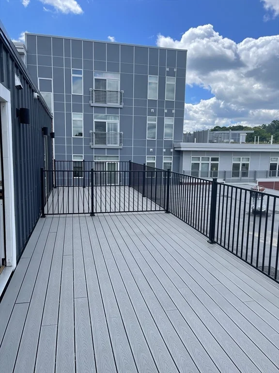 109-111 Tremont St, Brighton