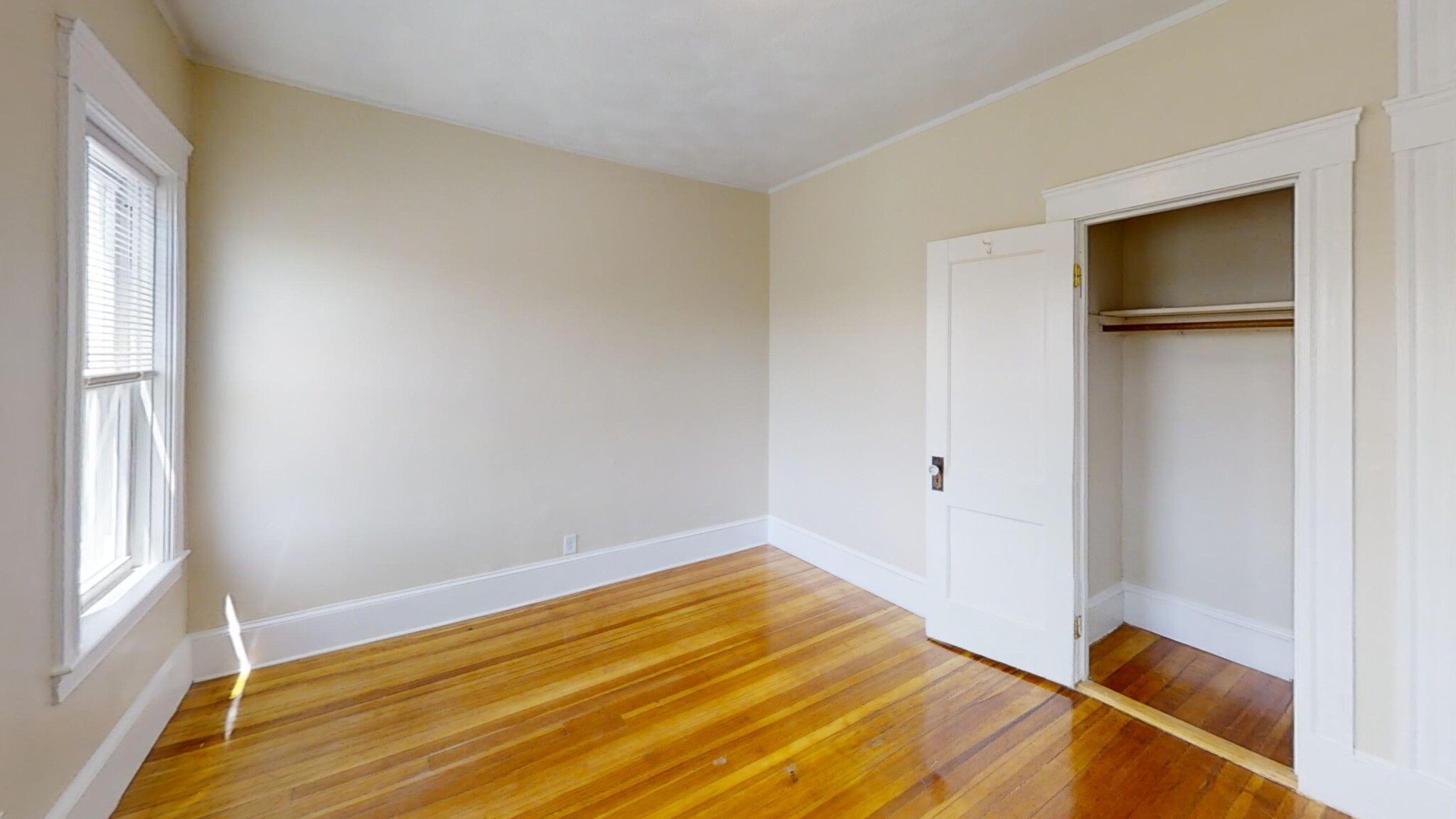 303 Tappan St, Washington Square