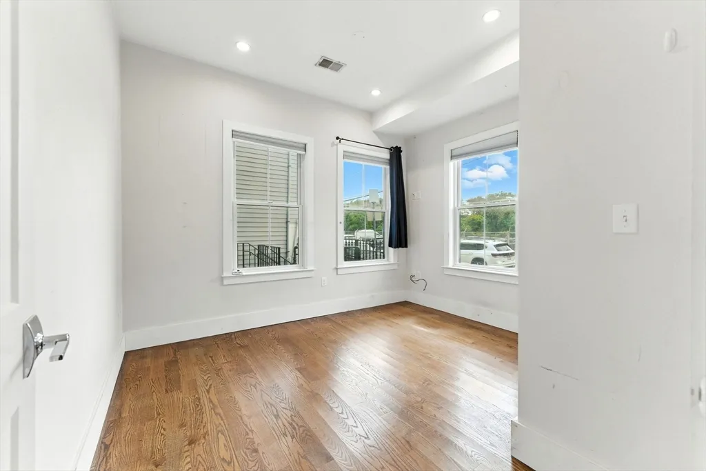 64 Gove St, East Boston