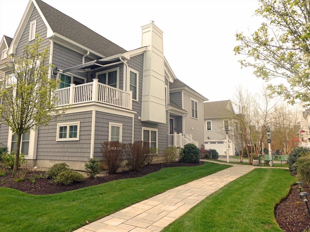 26 Daisy Ln, Plymouth