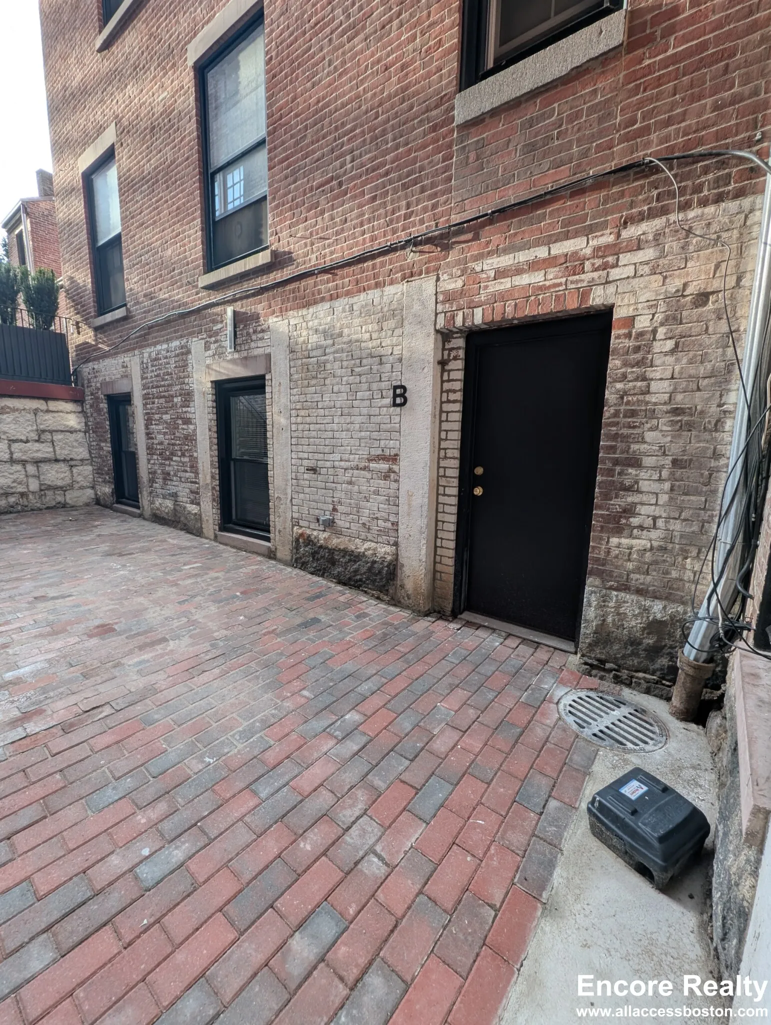 2 Joy St, Beacon Hill