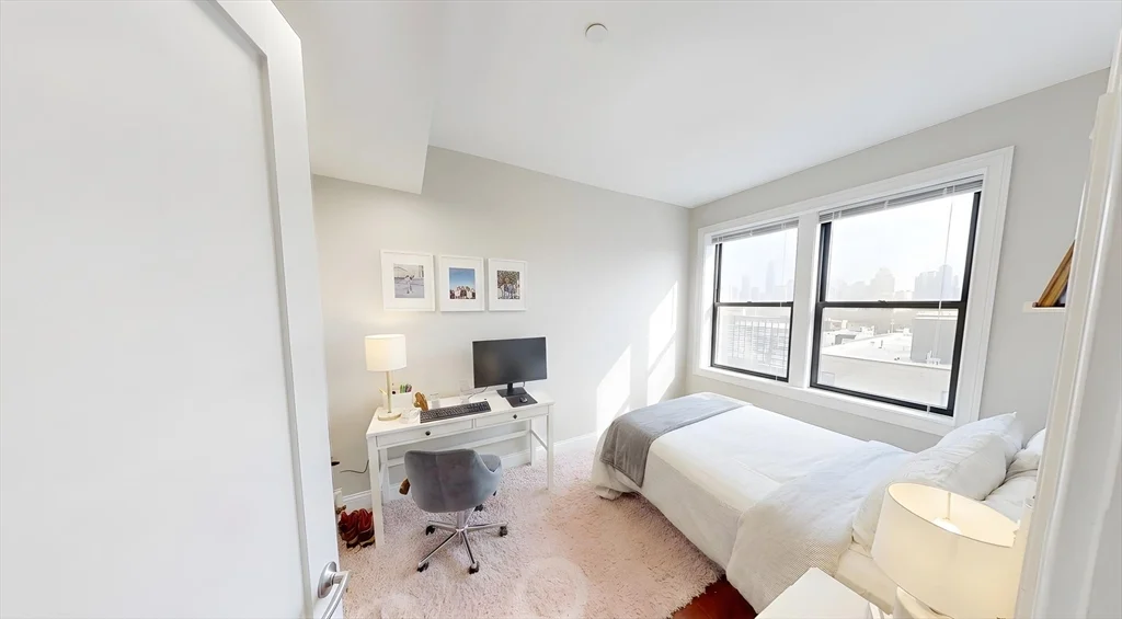 9 Anderson, Beacon Hill