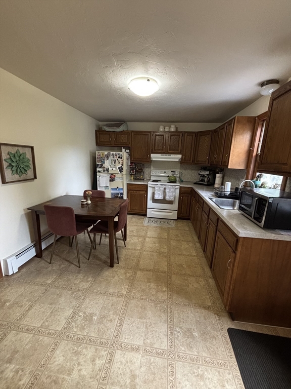 227 Wood St, Hopkinton