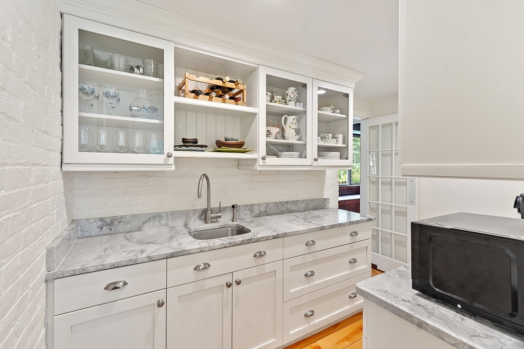 229 Fairhaven Hill Rd, Concord