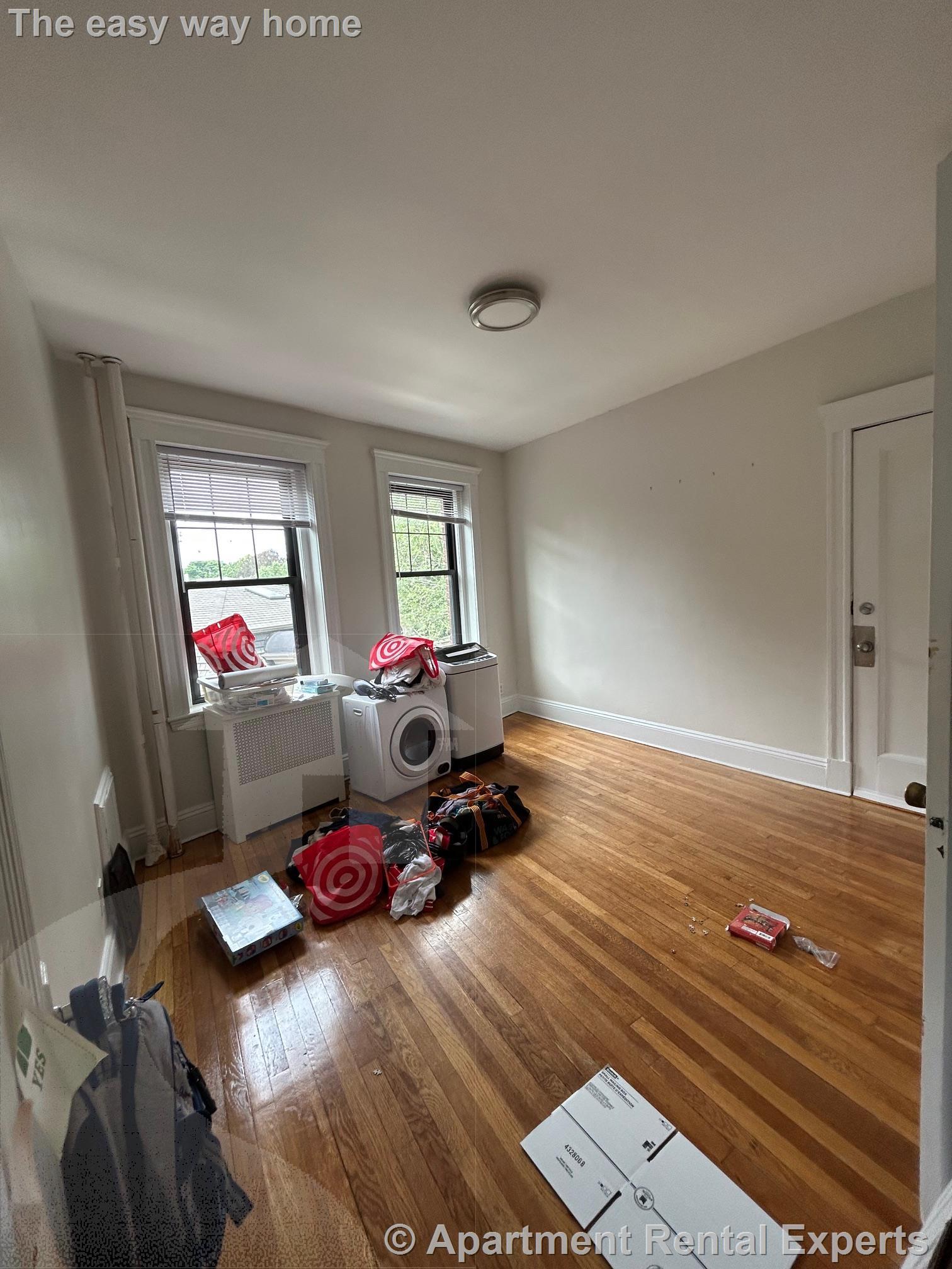 1558 Massachusetts Ave, Harvard Square