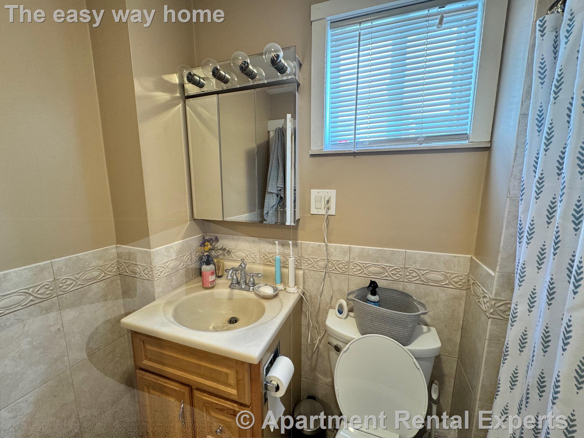 44 Clarendon Ave, Teele Square