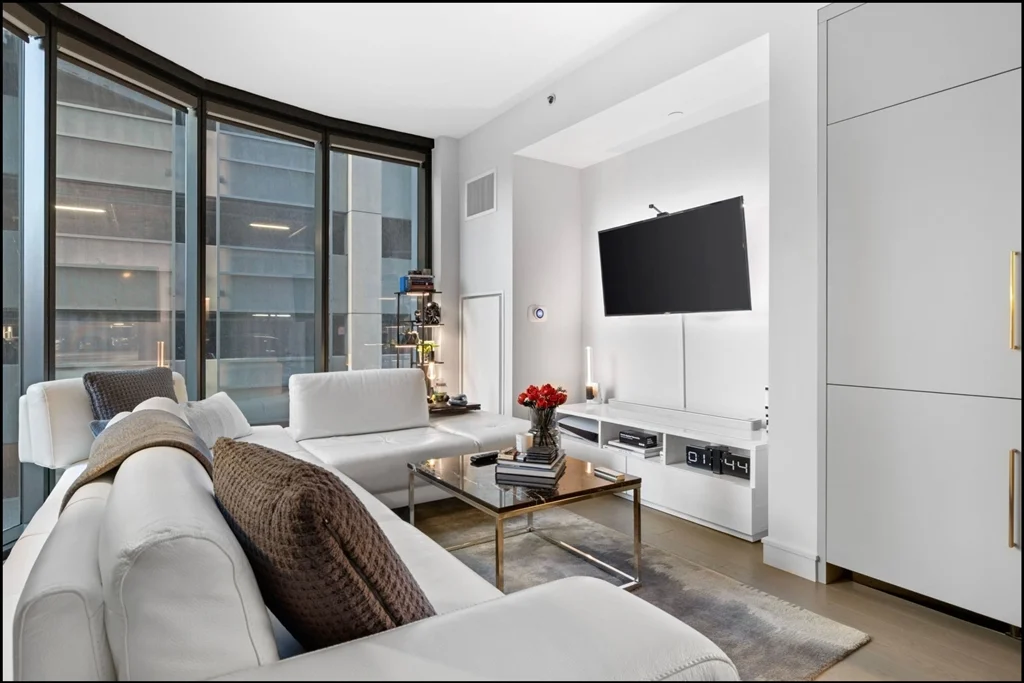 55 Lagrange, Theatre District