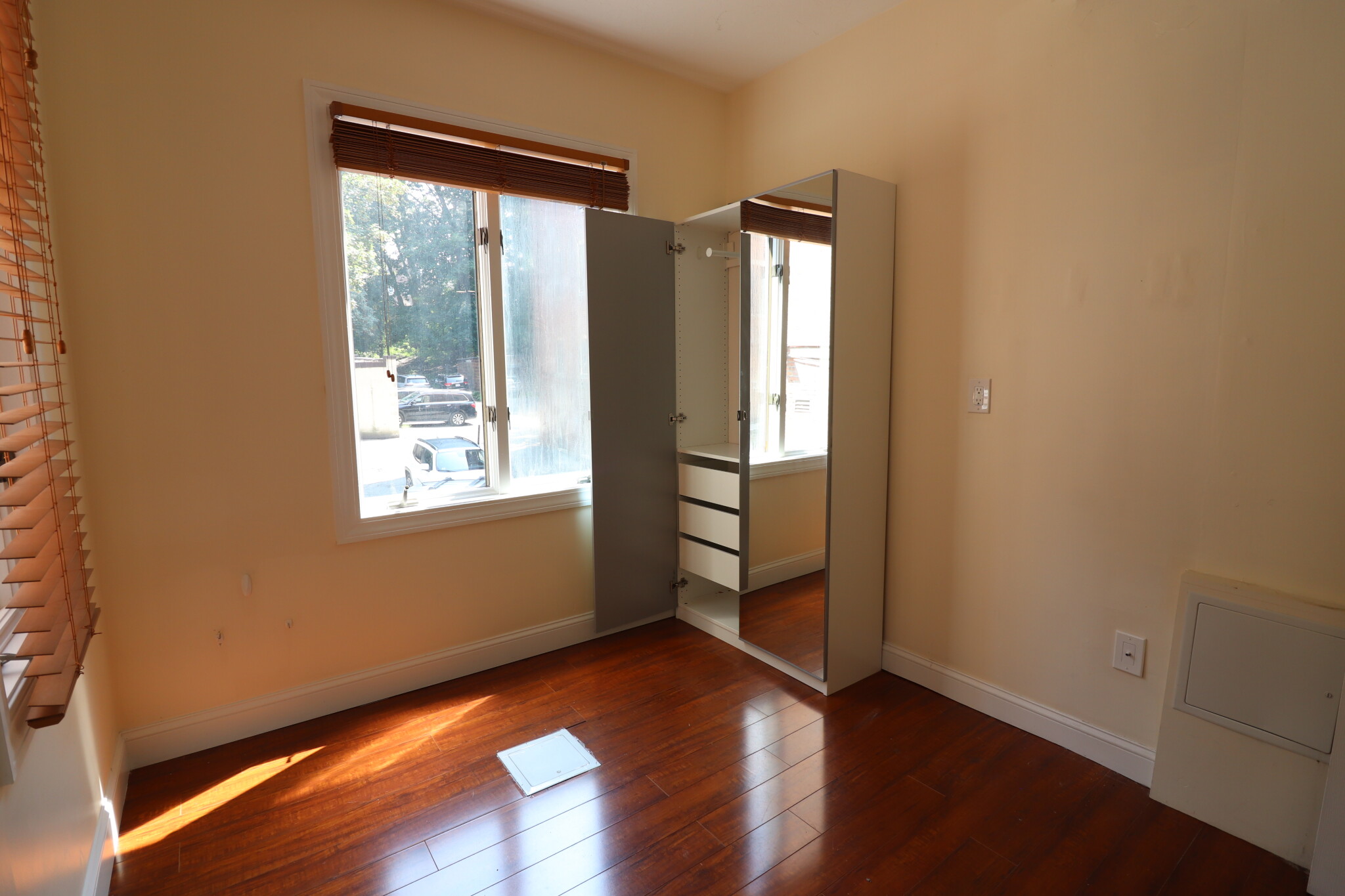 1203 Beacon St, Brookline