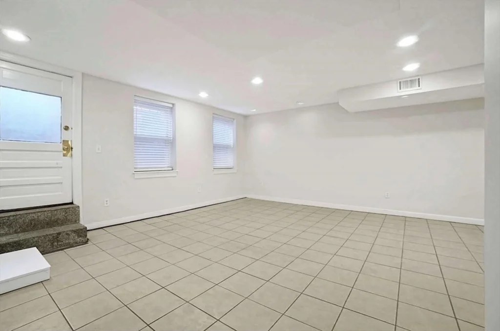 163 West Newton, South End