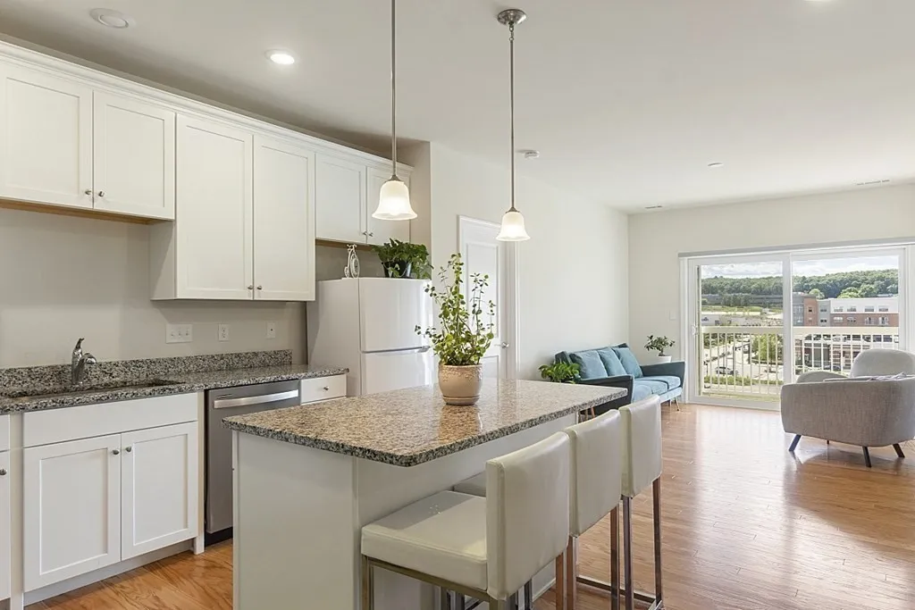 120 University, Westwood