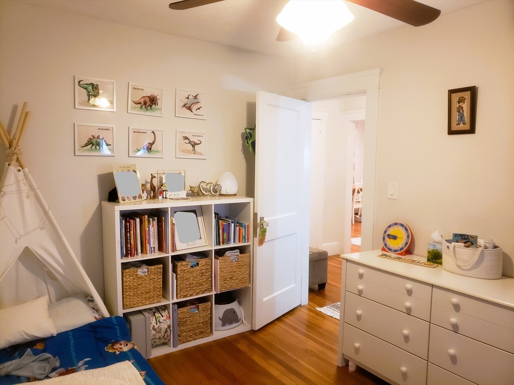 9 Menotomy Rd, Arlington