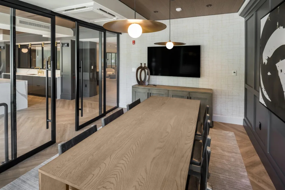 700 Huron Ave, Strawberry Hill