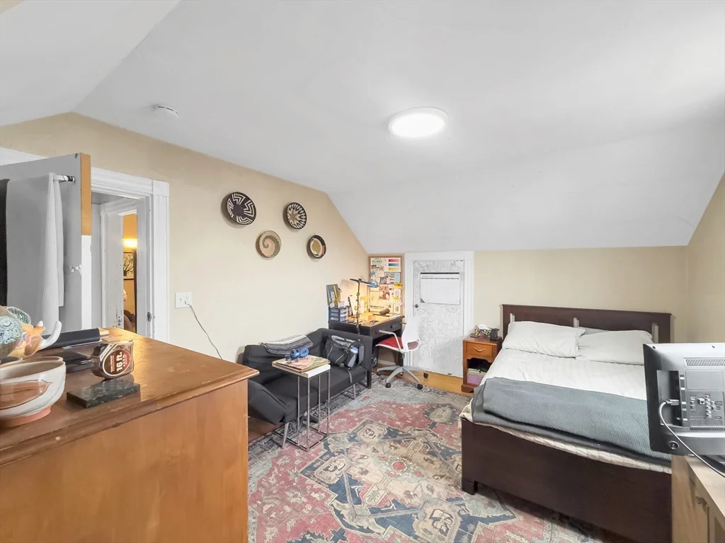 18 Egleston, Jamaica Plain