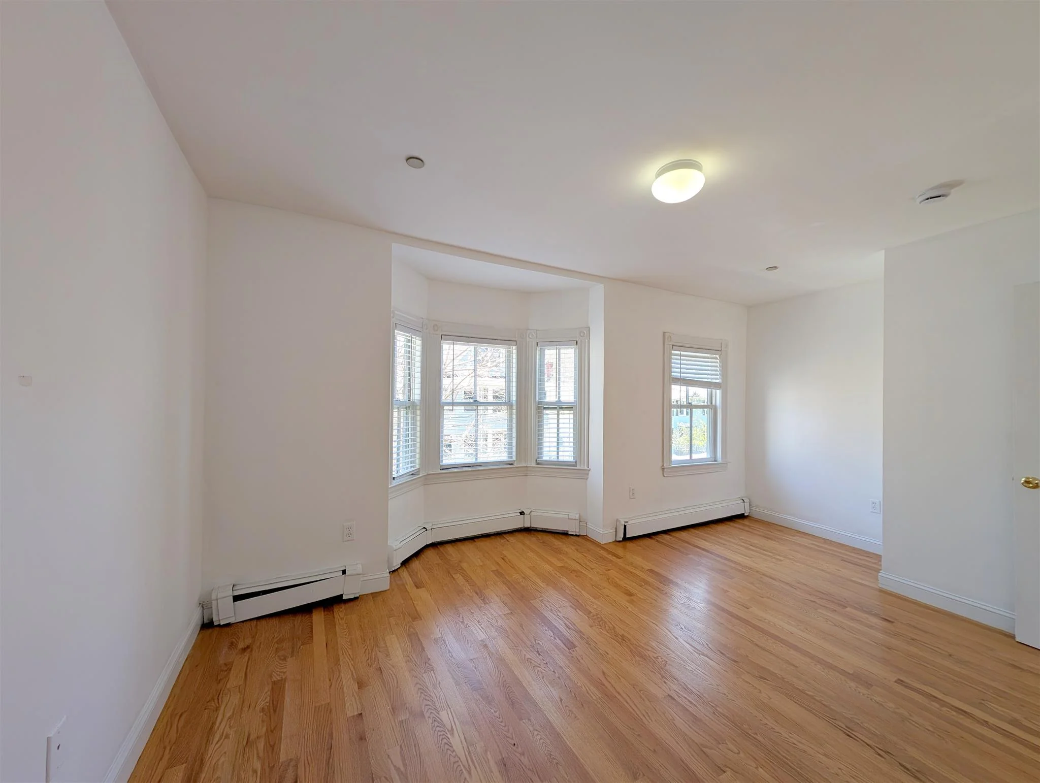 33 Roberts Rd, Mid-Cambridge