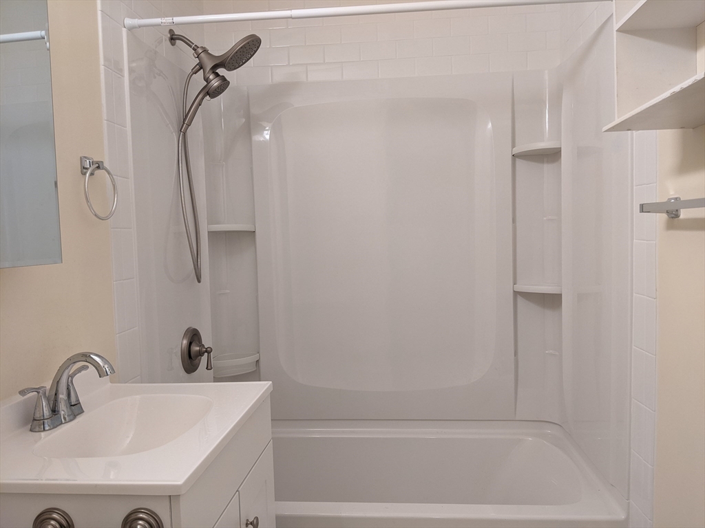 26 Kenmar Dr, Billerica