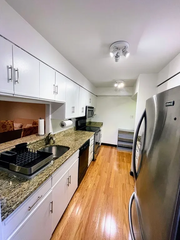 28 Federal St, Salem