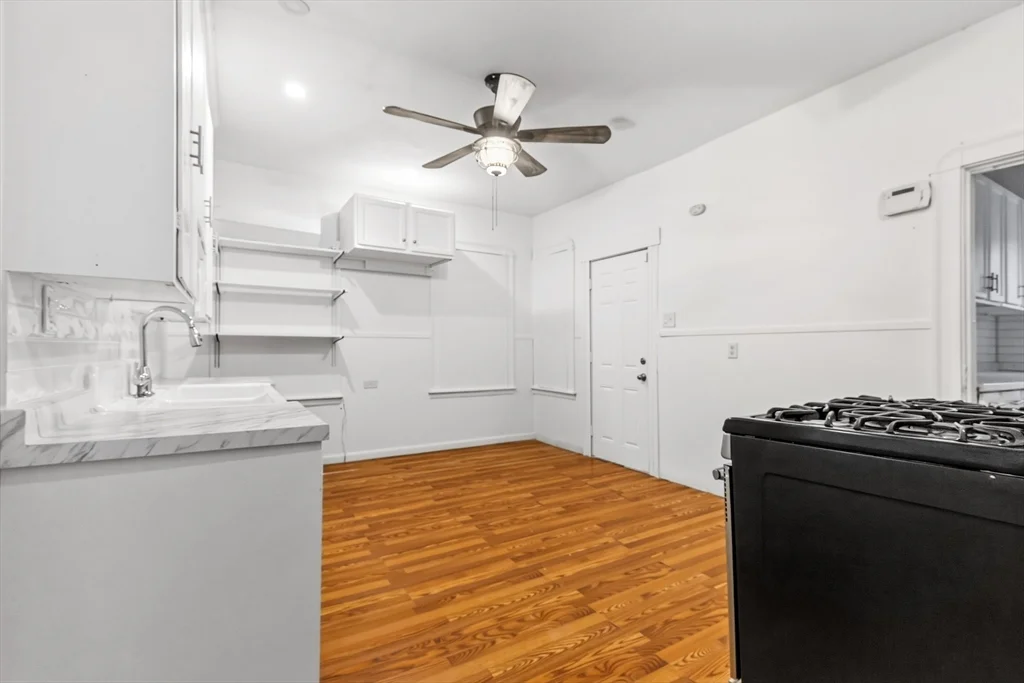 398 Spring St, Brockton