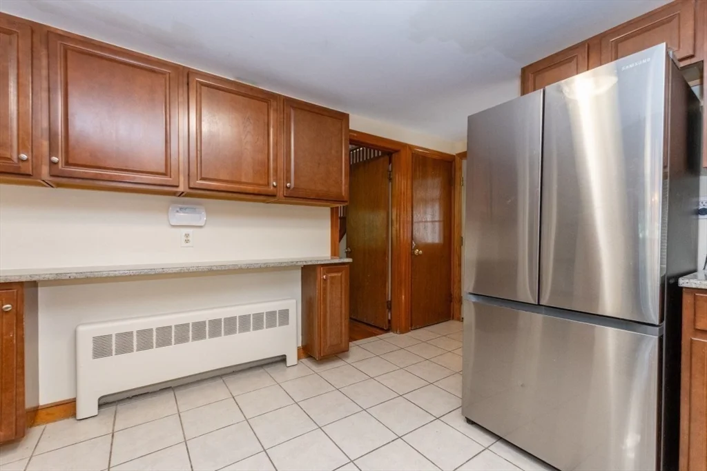 15 Lexington St, Burlington