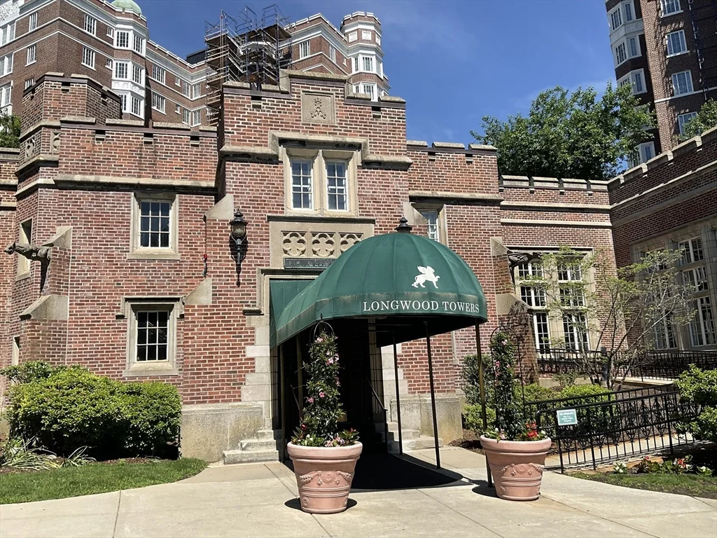 20 Chapel, Coolidge Corner