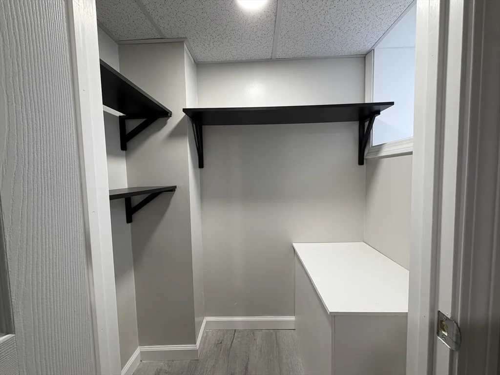 320-322 Wood St, New Bedford