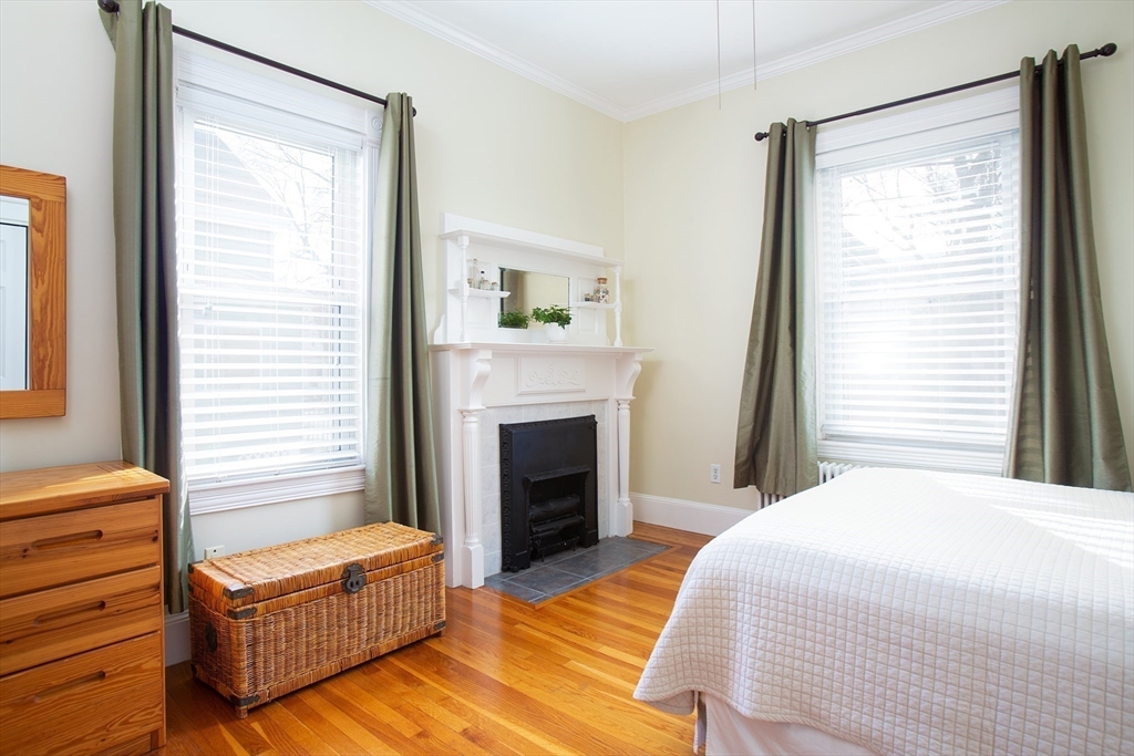 18 Hunt St, Watertown