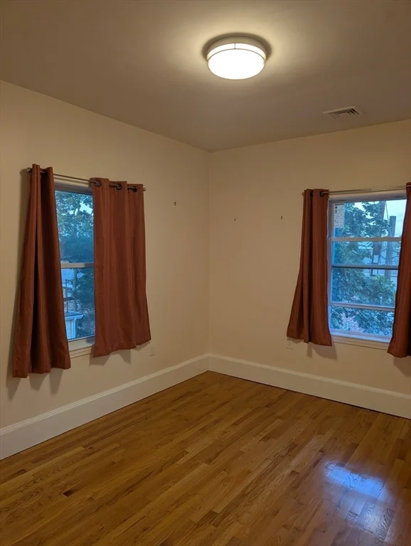 163 Ferry St, Malden