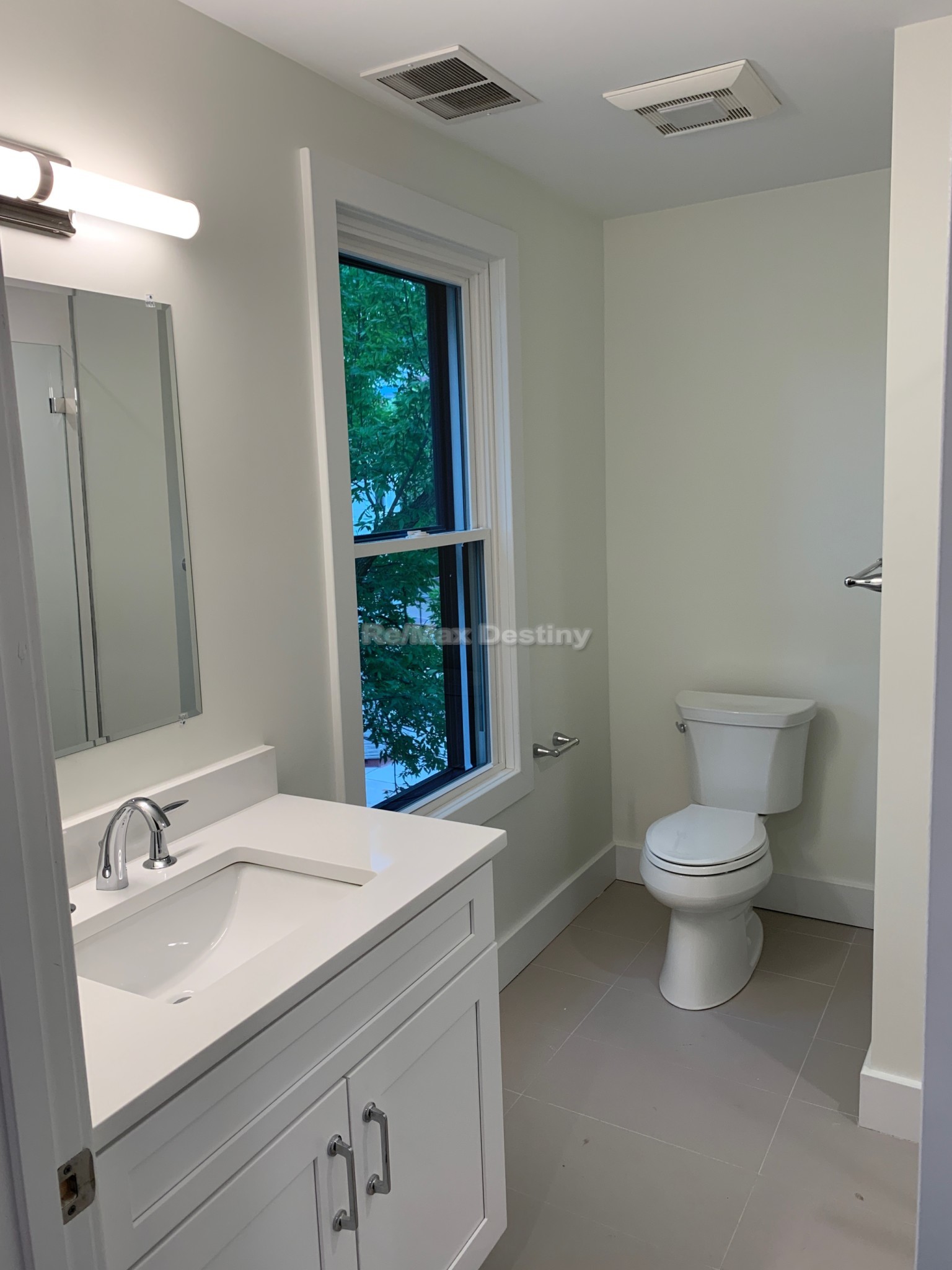 57 Hurley St, East Cambridge