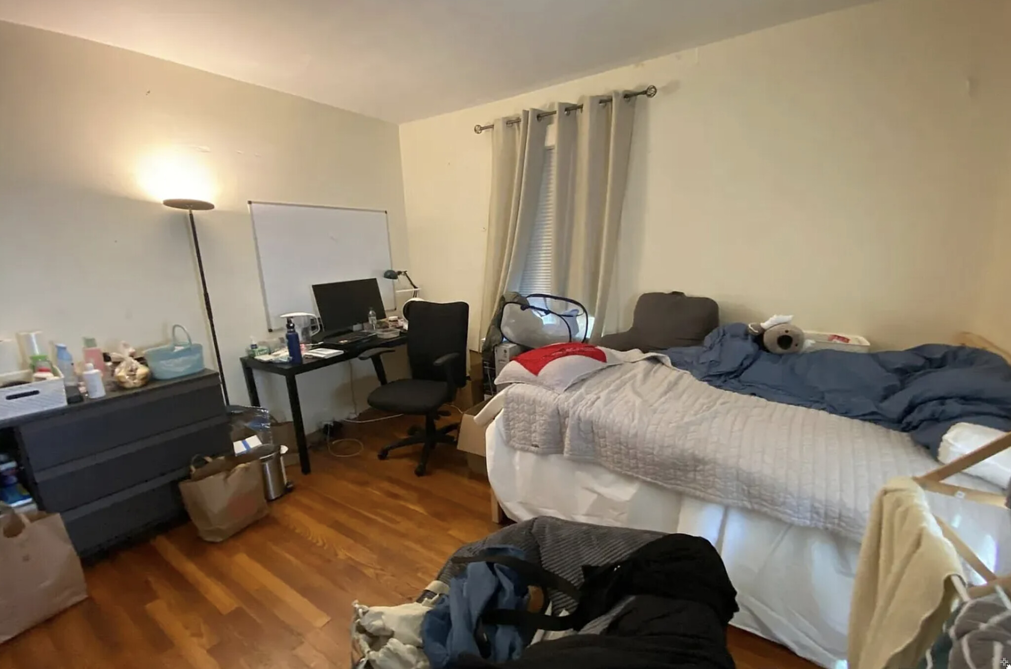 289 Foster, Brighton