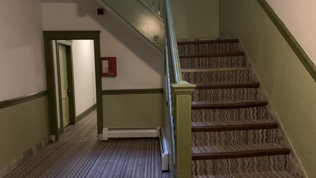 316 Summit Ave, Brighton