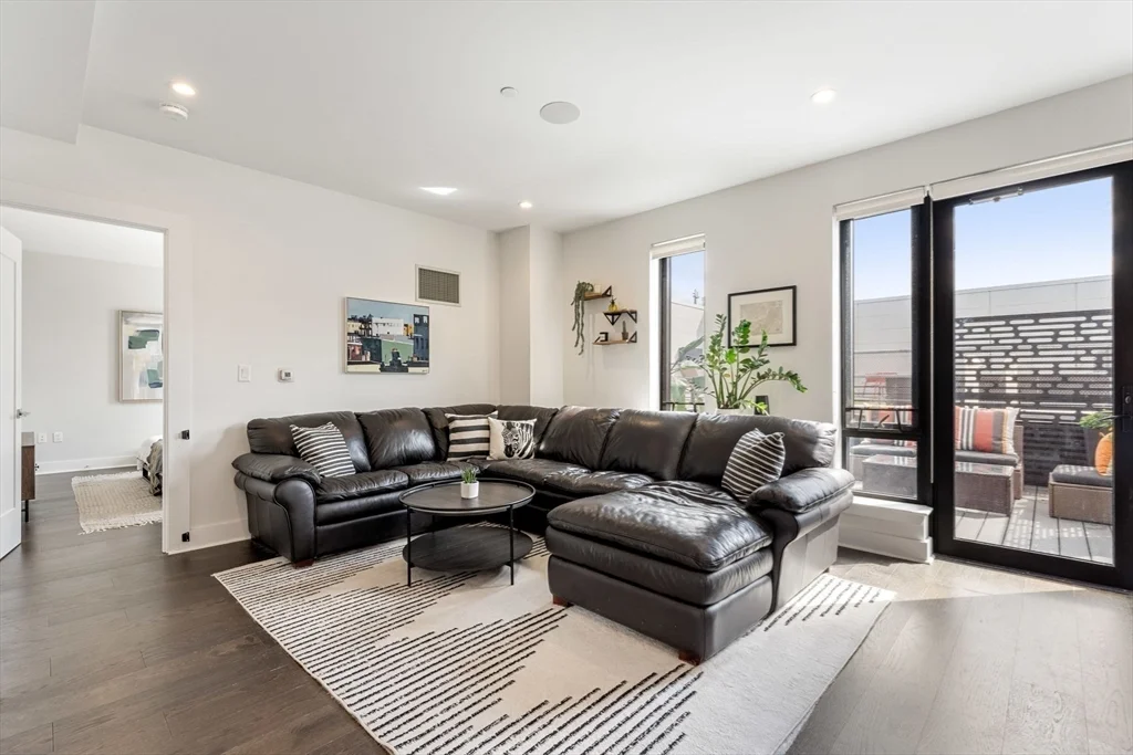 14 West Broadway, South Boston