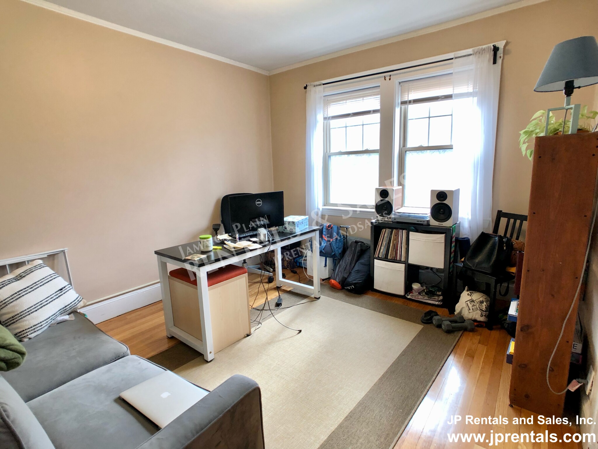 136 Arborway, Jamaica Plain