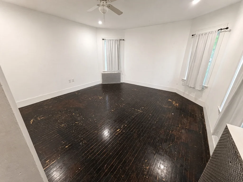294 Plymouth St, Bridgewater