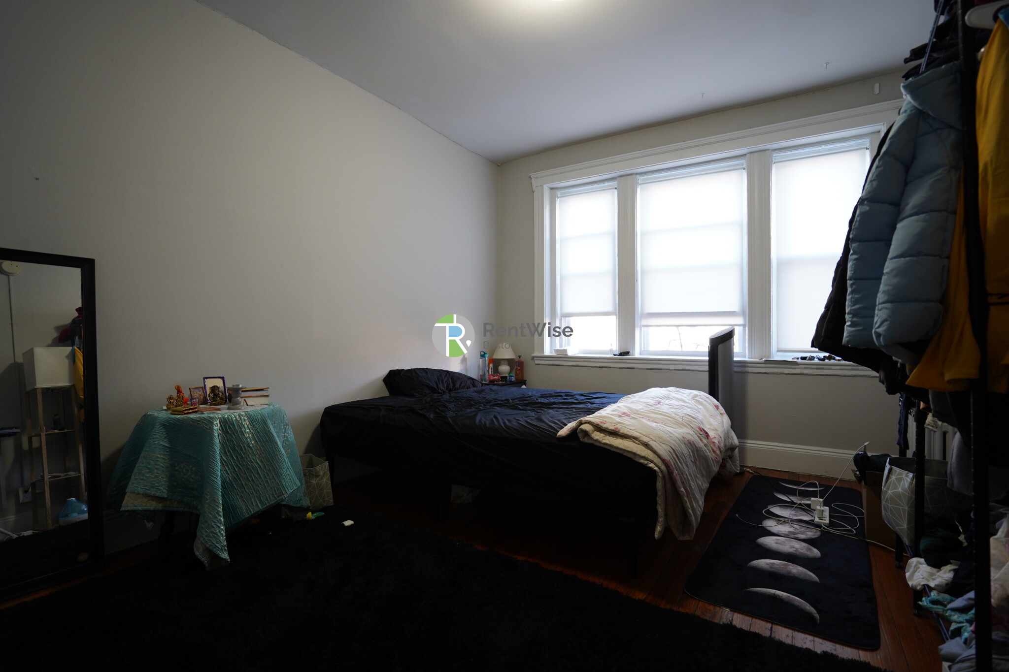 47 Linden St, Allston