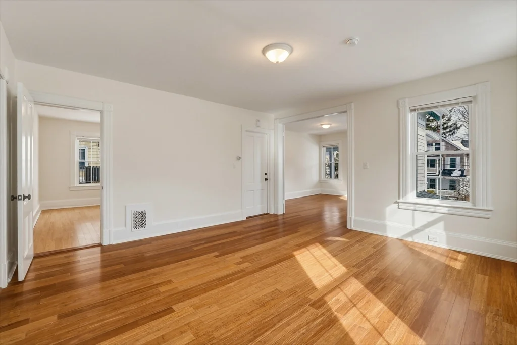 105 Nonotuck St, Holyoke