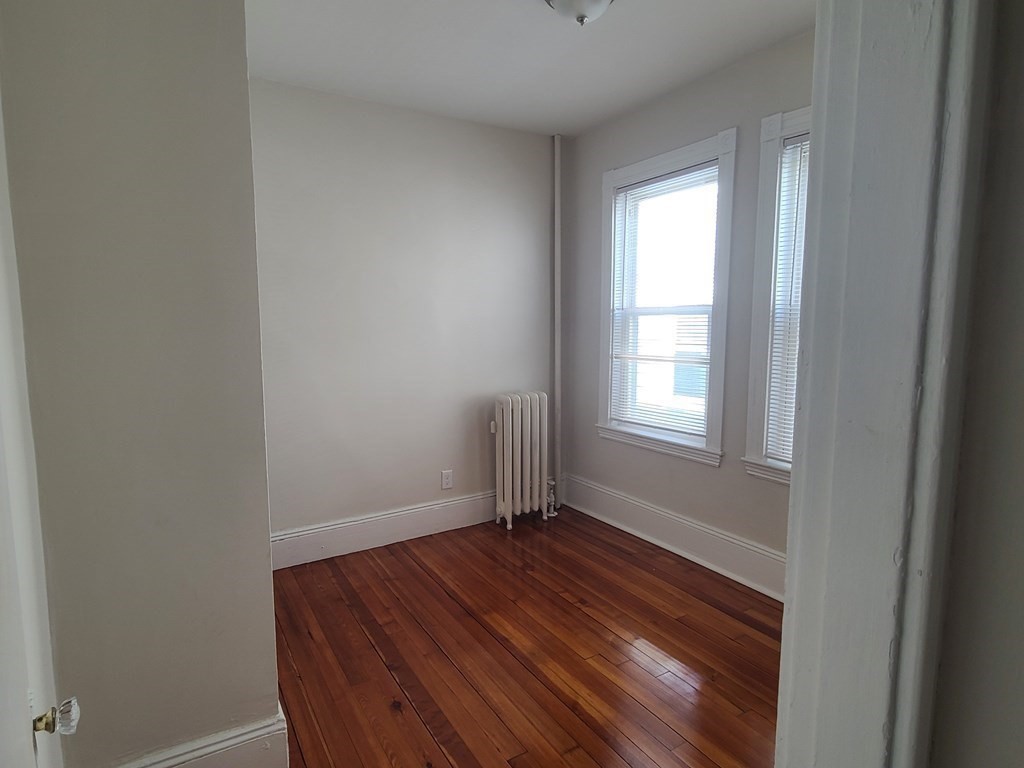 537 Beach St, Revere