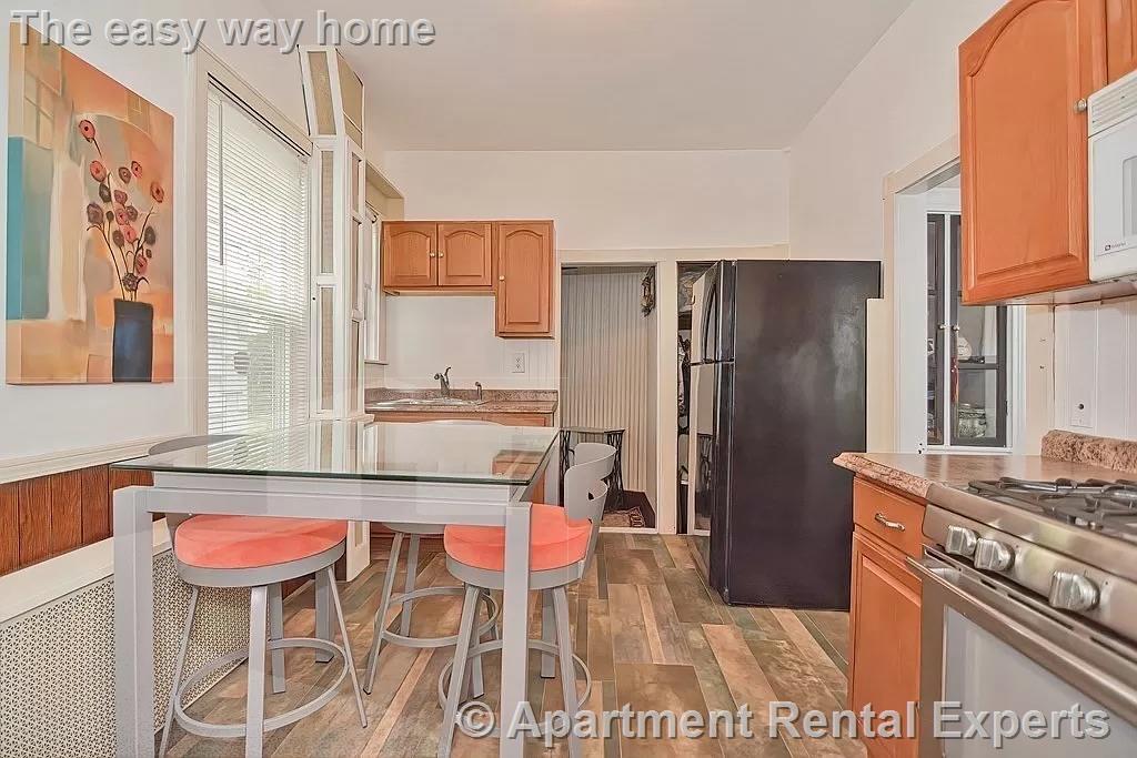 22 Dell St, East Somerville