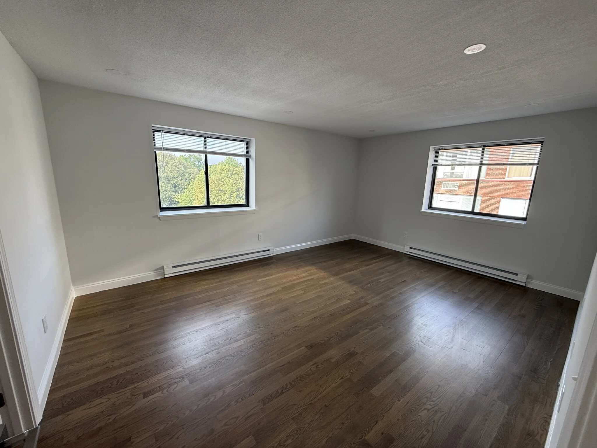 320 Hammond Pond Pkwy, Chestnut Hill