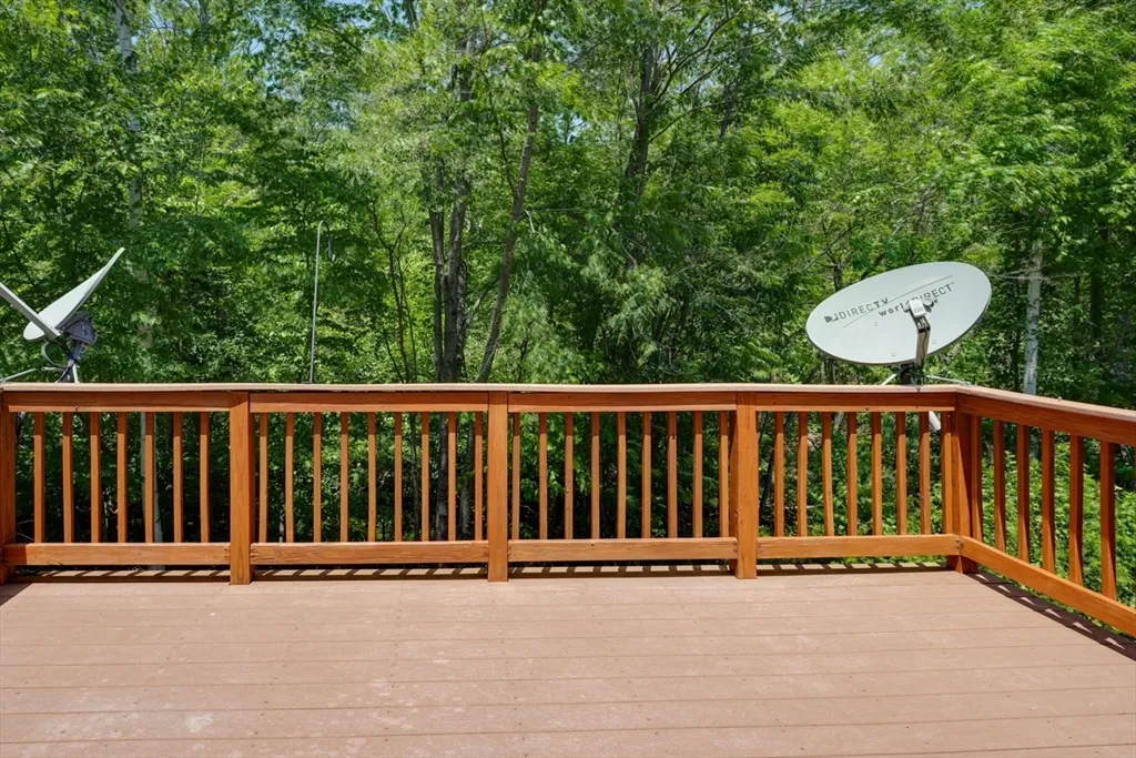 89 Buttercup Ln, Grafton