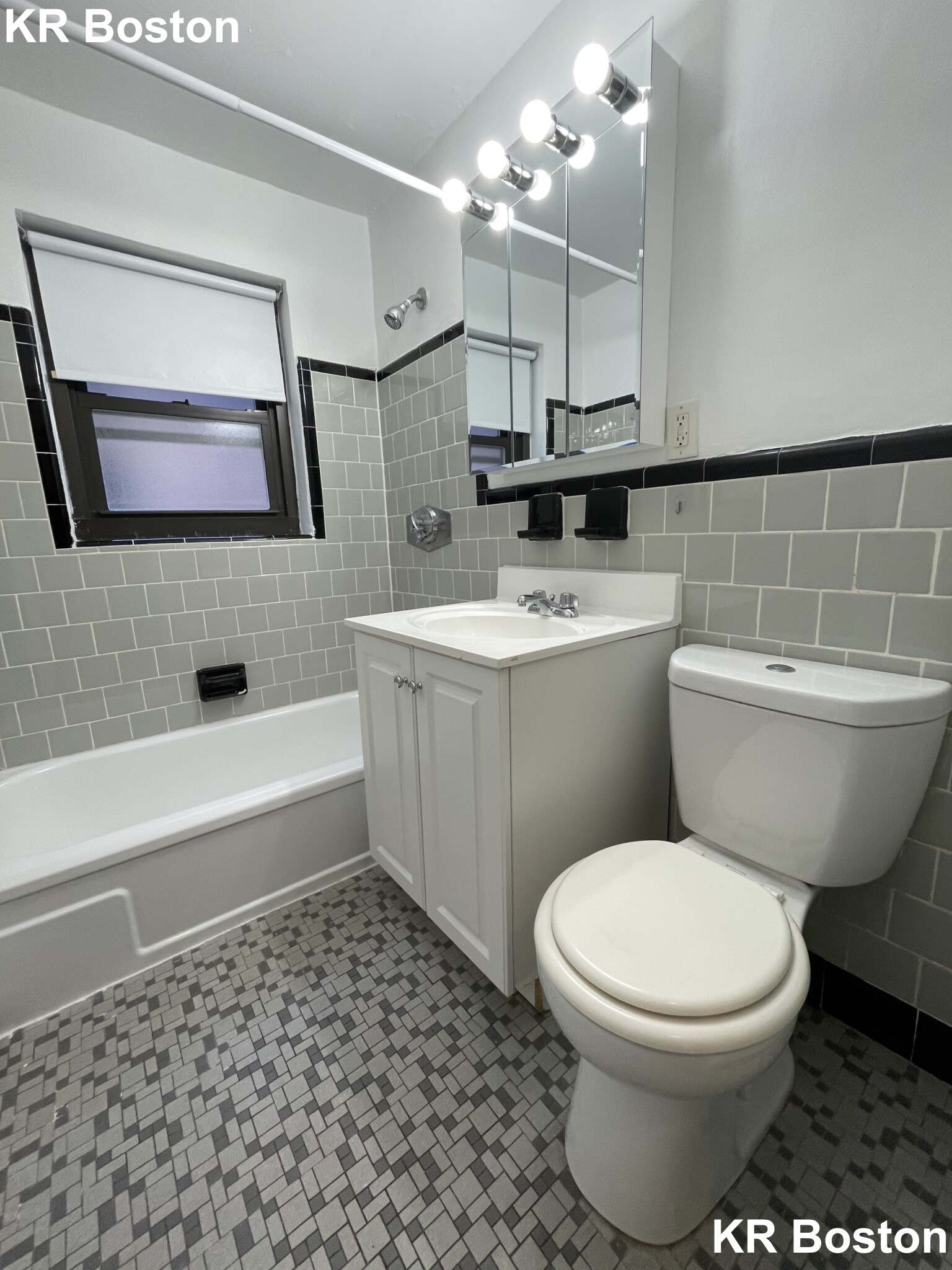 1 bed, 1 bath apartment for rent at 46 Harvard Ave Unit 2, Allston — photo 4 of 4