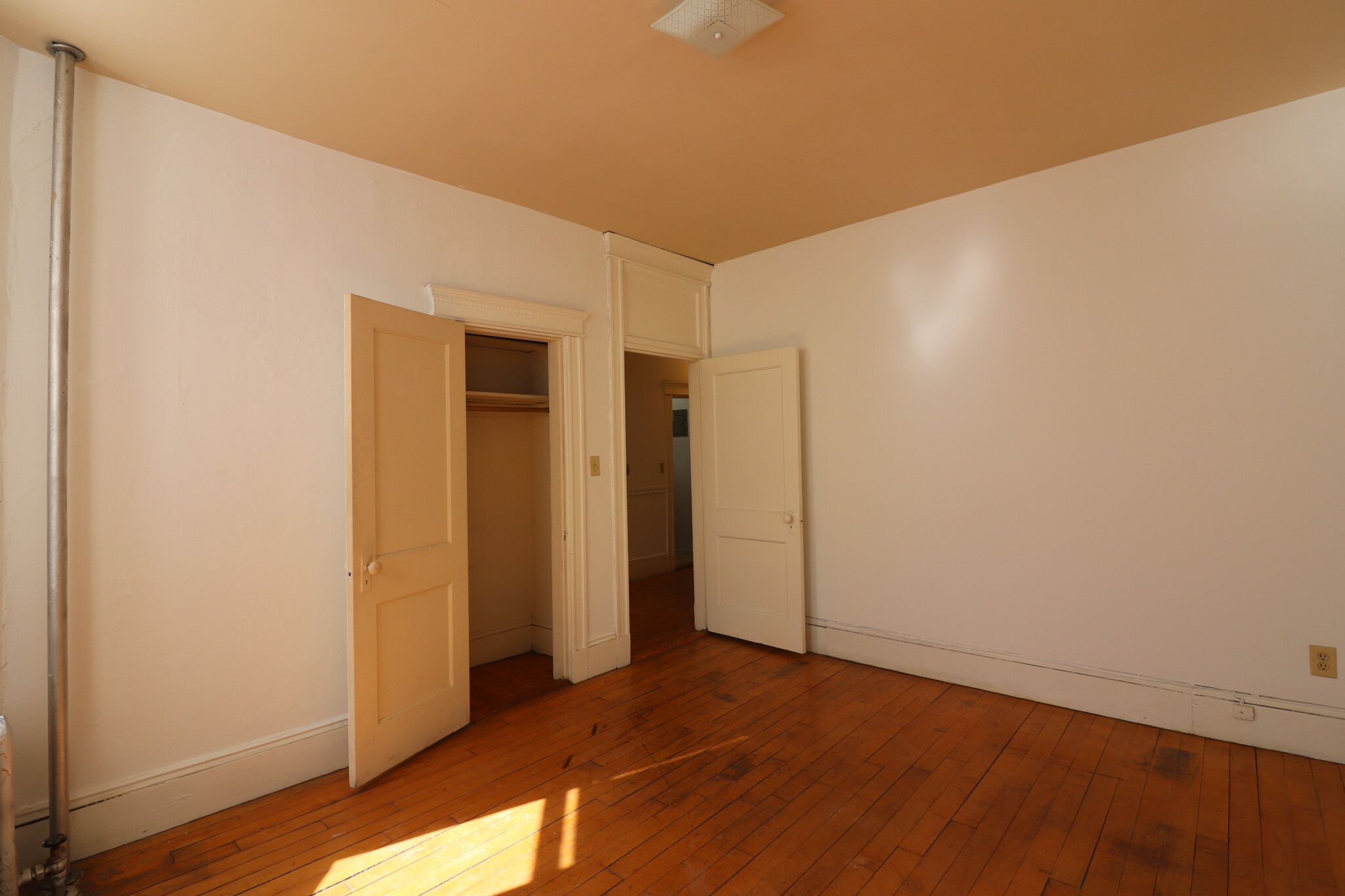 2 bed, 1 bath apartment for rent at 46 Westland Ave Unit 12A, Fenway — photo 3 of 13