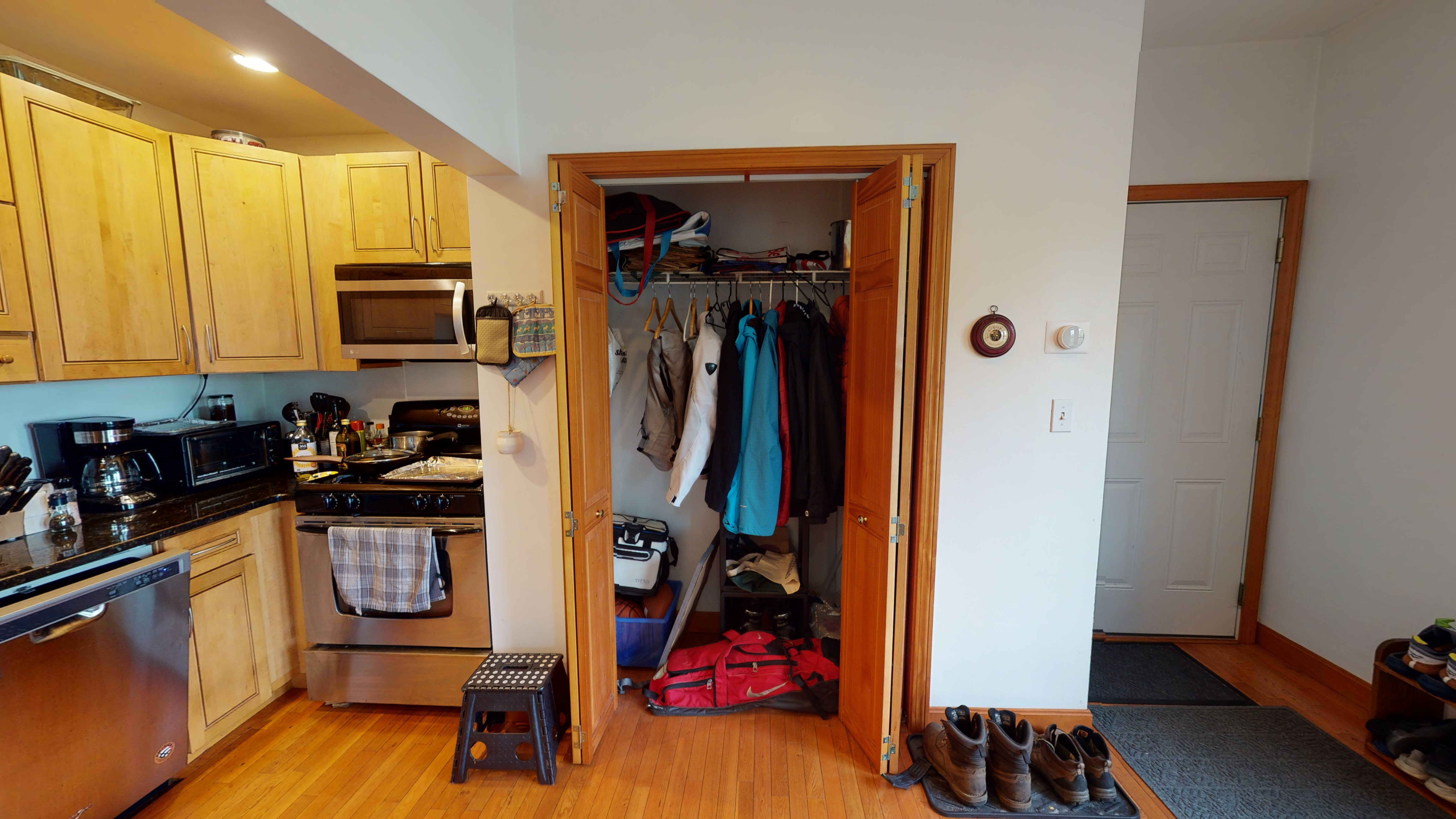 2 bed, 1 bath apartment for rent at 46 Lincoln St Unit 1L, Brighton — photo 2 of 9