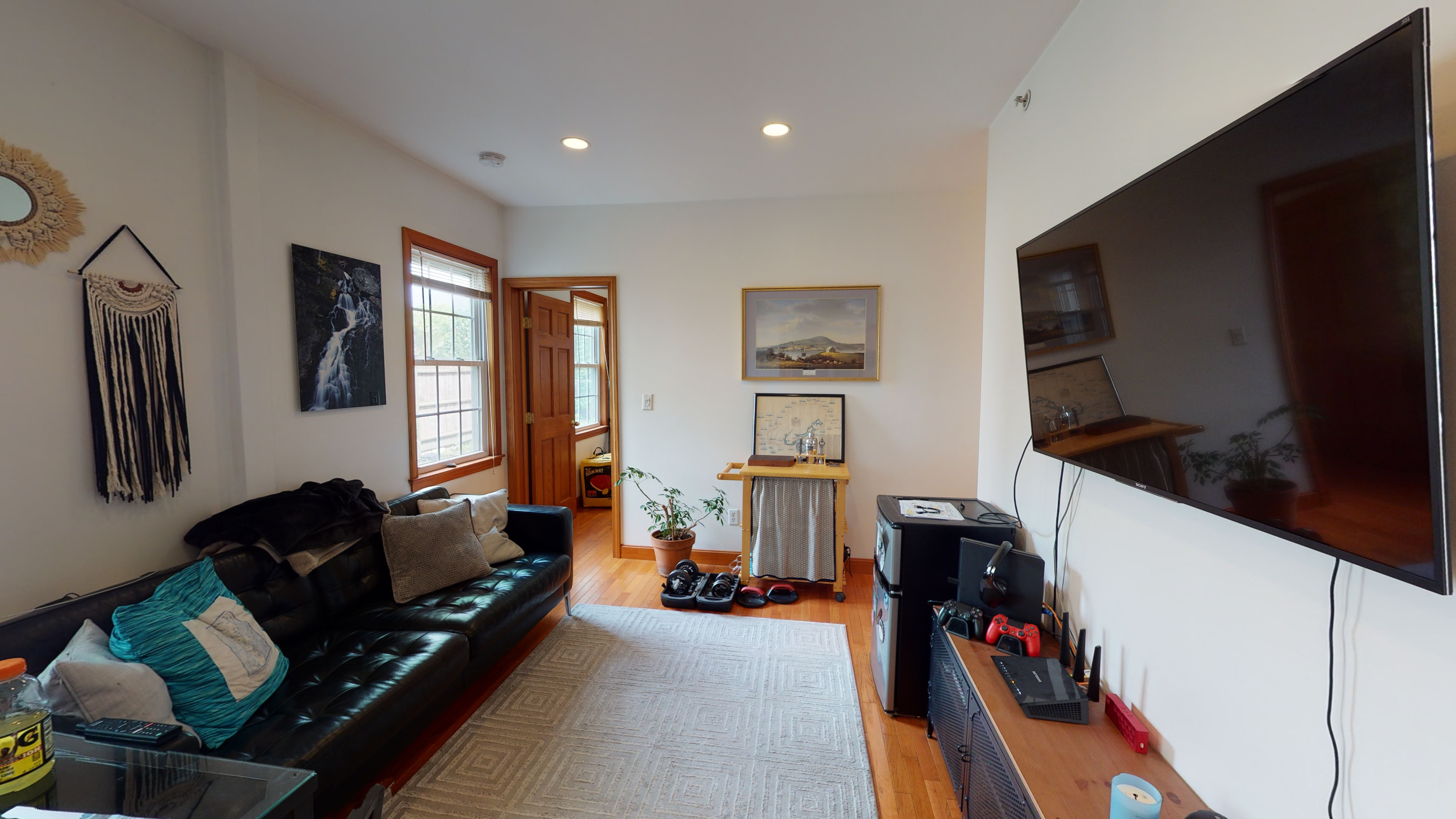 2 bed, 1 bath apartment for rent at 46 Lincoln St Unit 1L, Brighton — photo 1 of 9