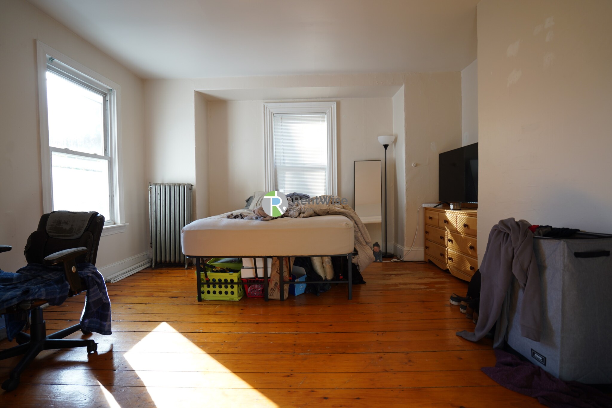 25 Pratt St, Allston