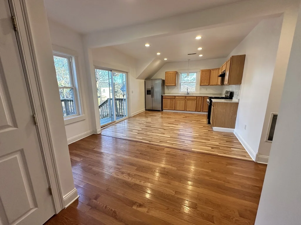 283 Broadway, Central