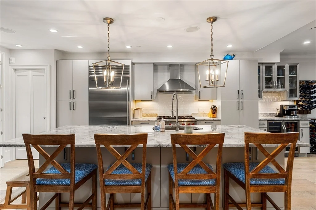 530 East Broadway, South Boston